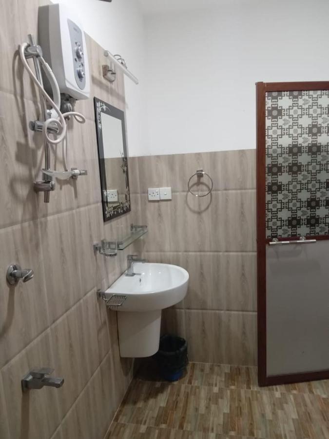 Holiday Villa Trikunamalaja Zewnętrze zdjęcie