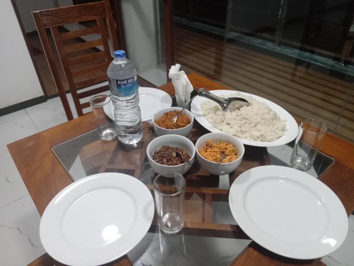 Holiday Villa Trikunamalaja Zewnętrze zdjęcie