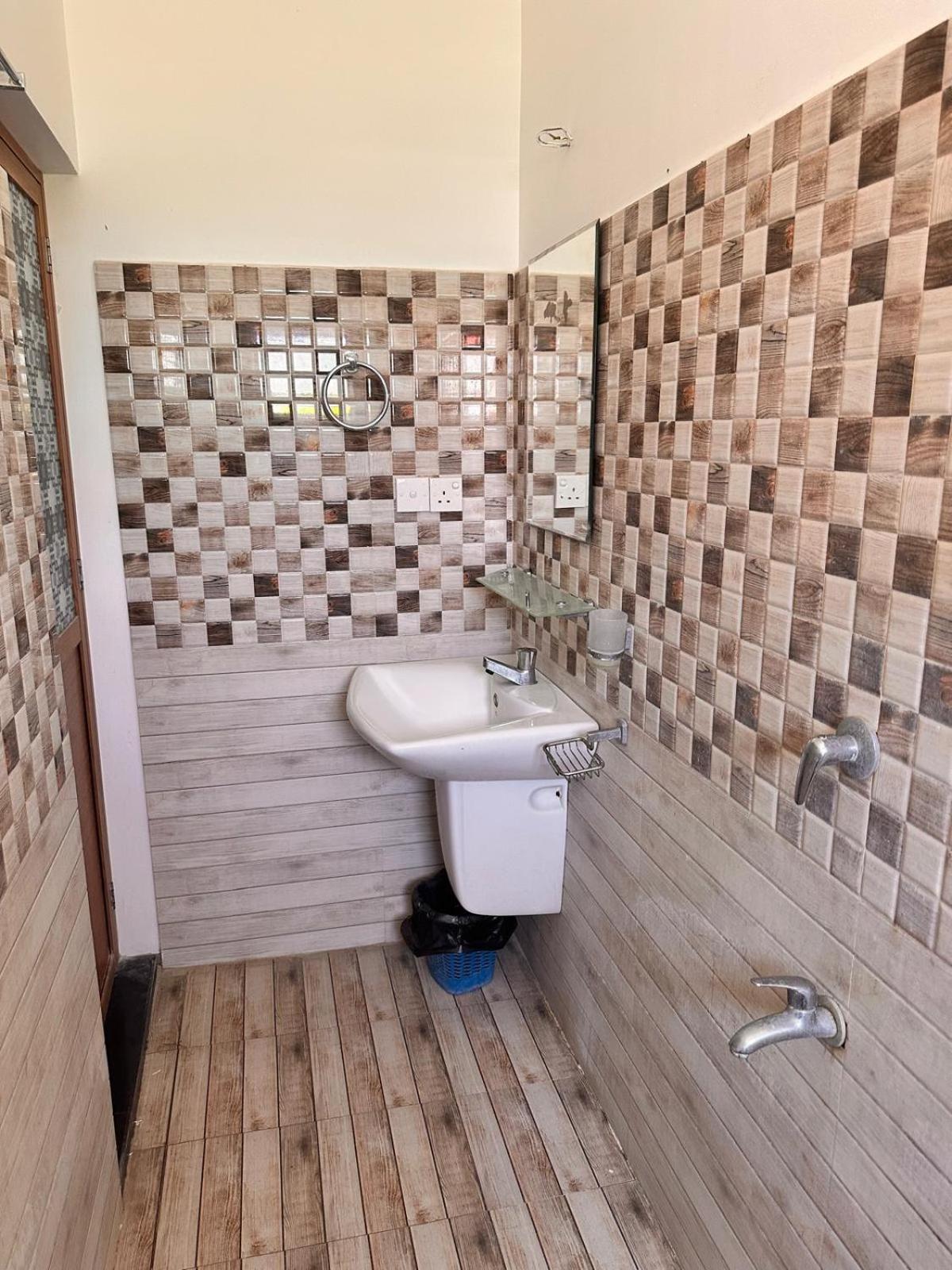 Holiday Villa Trikunamalaja Zewnętrze zdjęcie