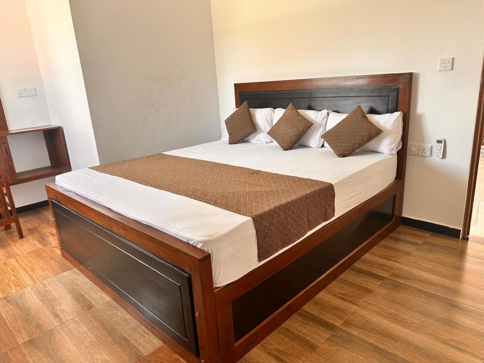 Holiday Villa Trikunamalaja Zewnętrze zdjęcie