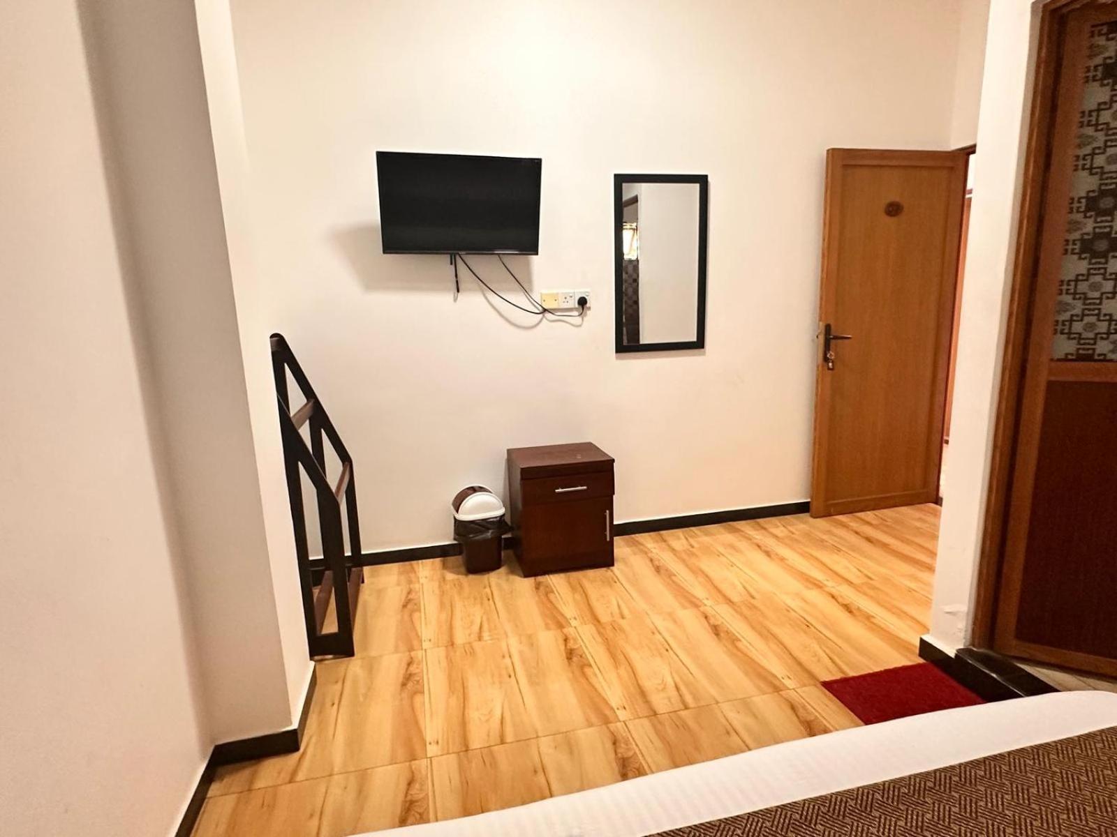 Holiday Villa Trikunamalaja Zewnętrze zdjęcie