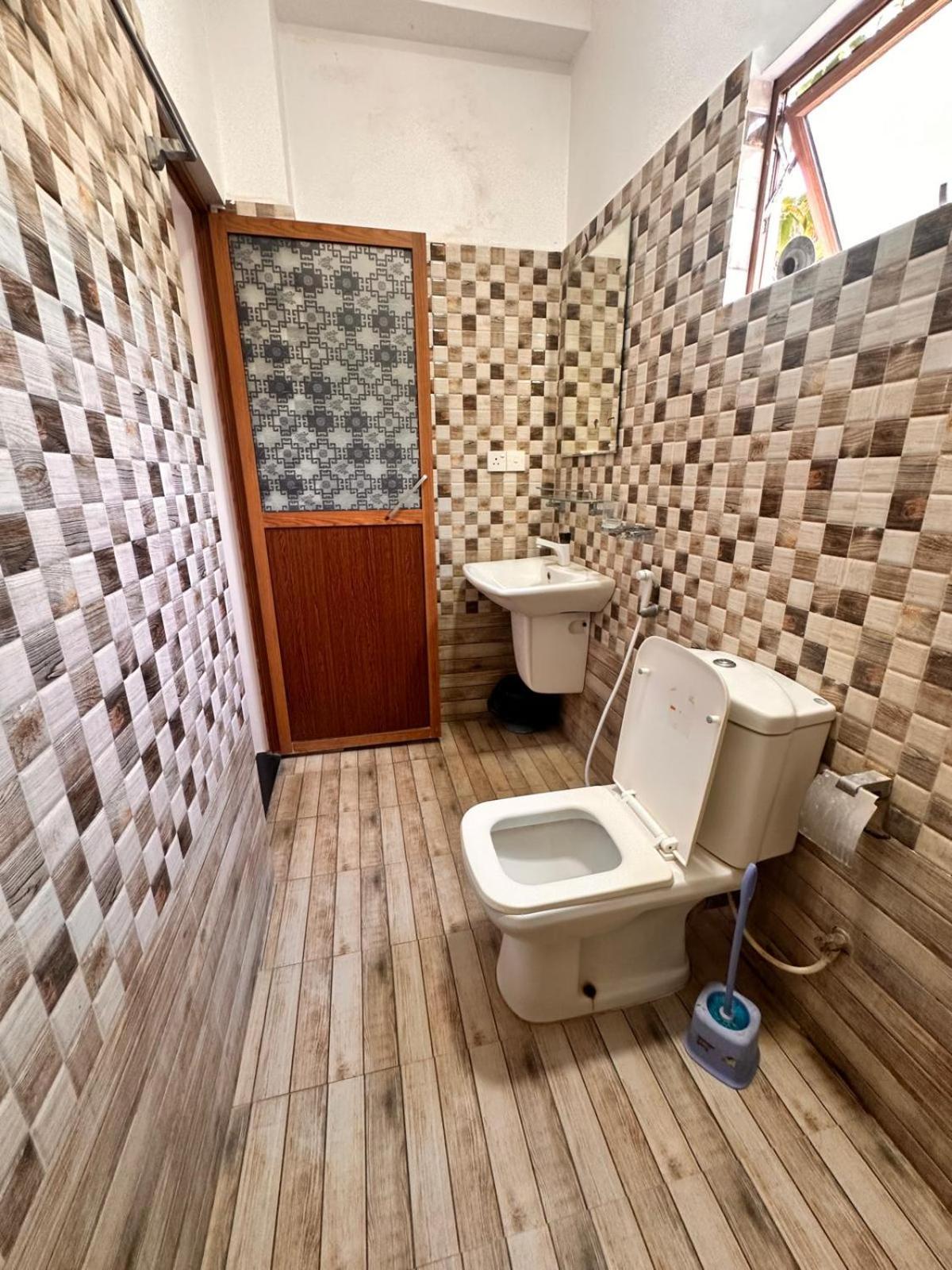 Holiday Villa Trikunamalaja Zewnętrze zdjęcie