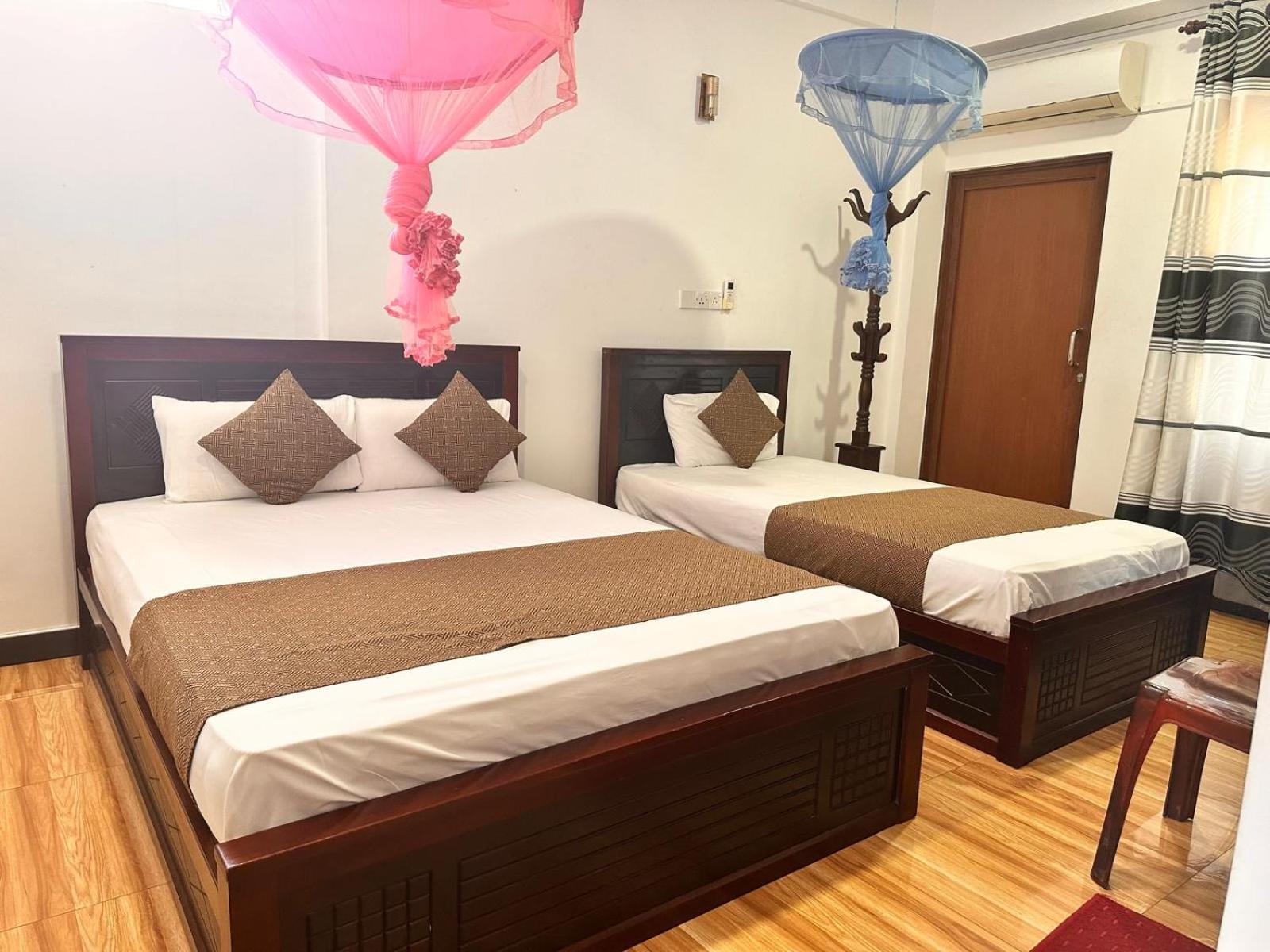 Holiday Villa Trikunamalaja Zewnętrze zdjęcie