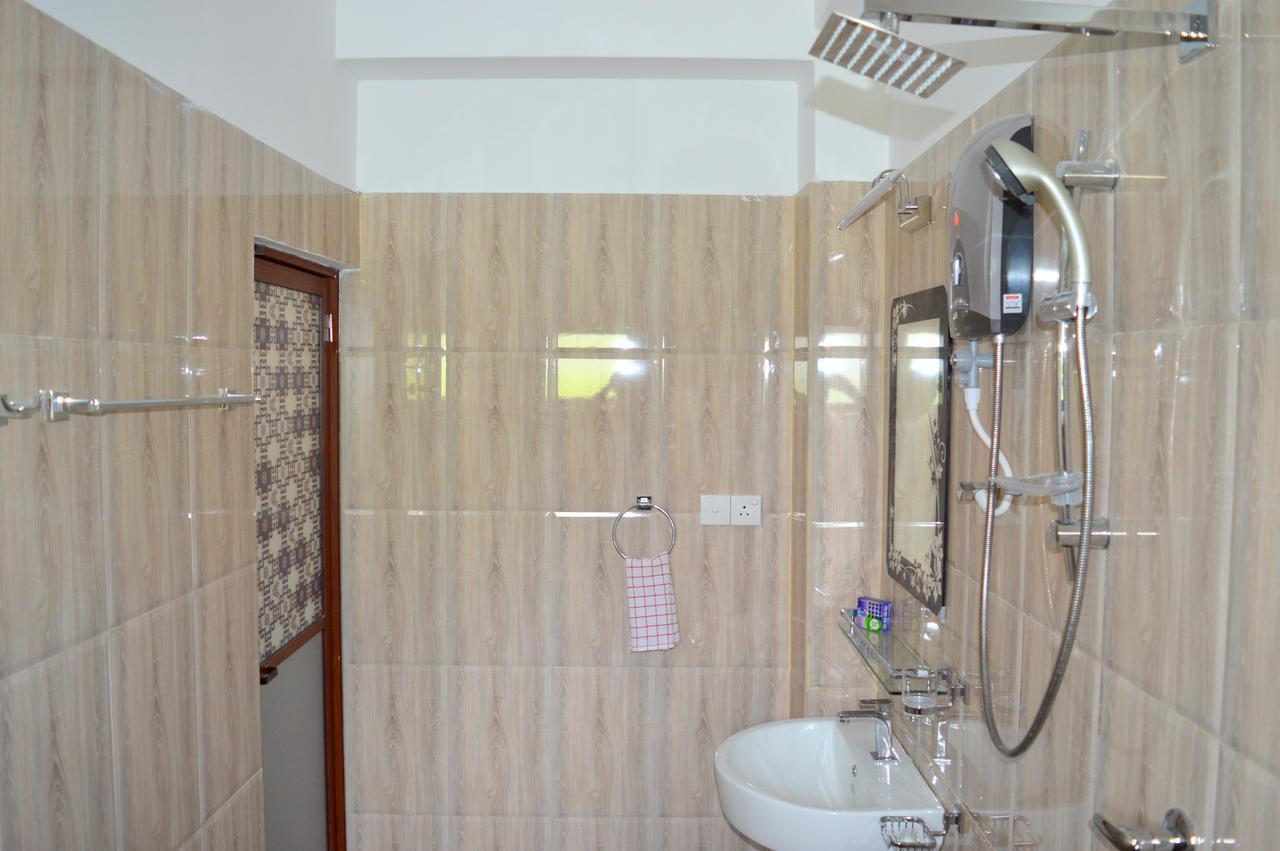 Holiday Villa Trikunamalaja Zewnętrze zdjęcie