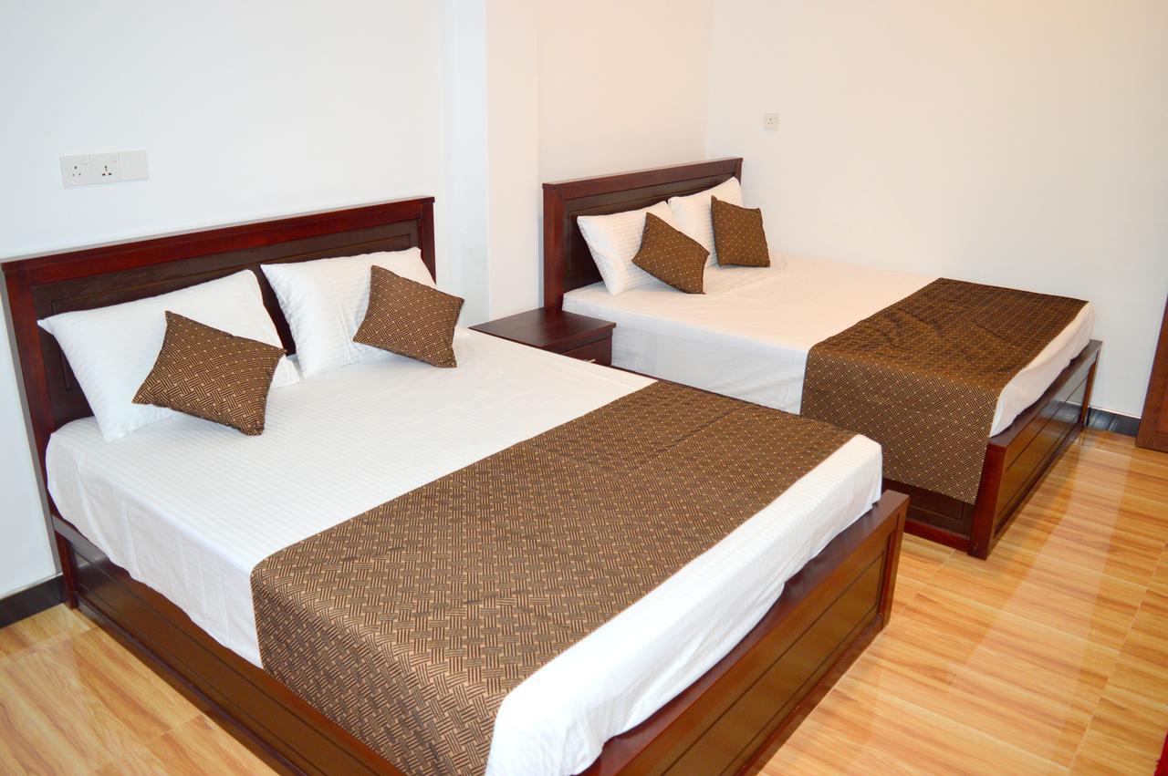 Holiday Villa Trikunamalaja Zewnętrze zdjęcie